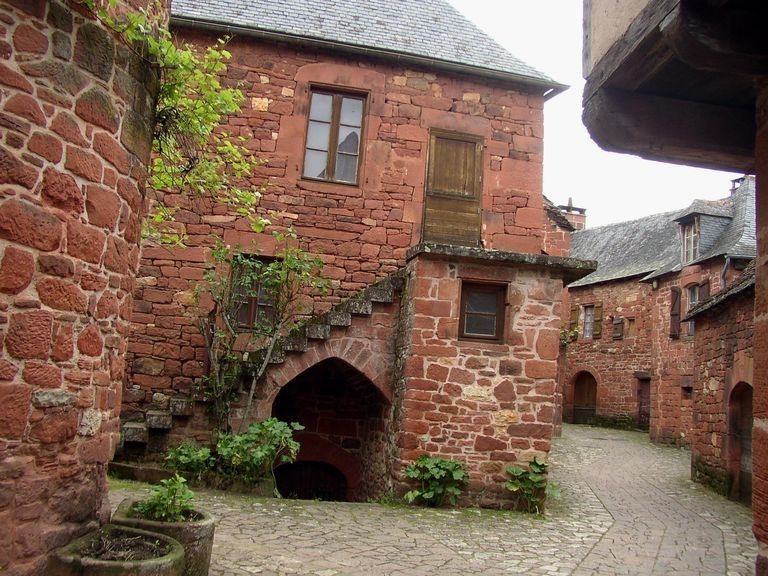 2008 05 Collonges la Rouge 13